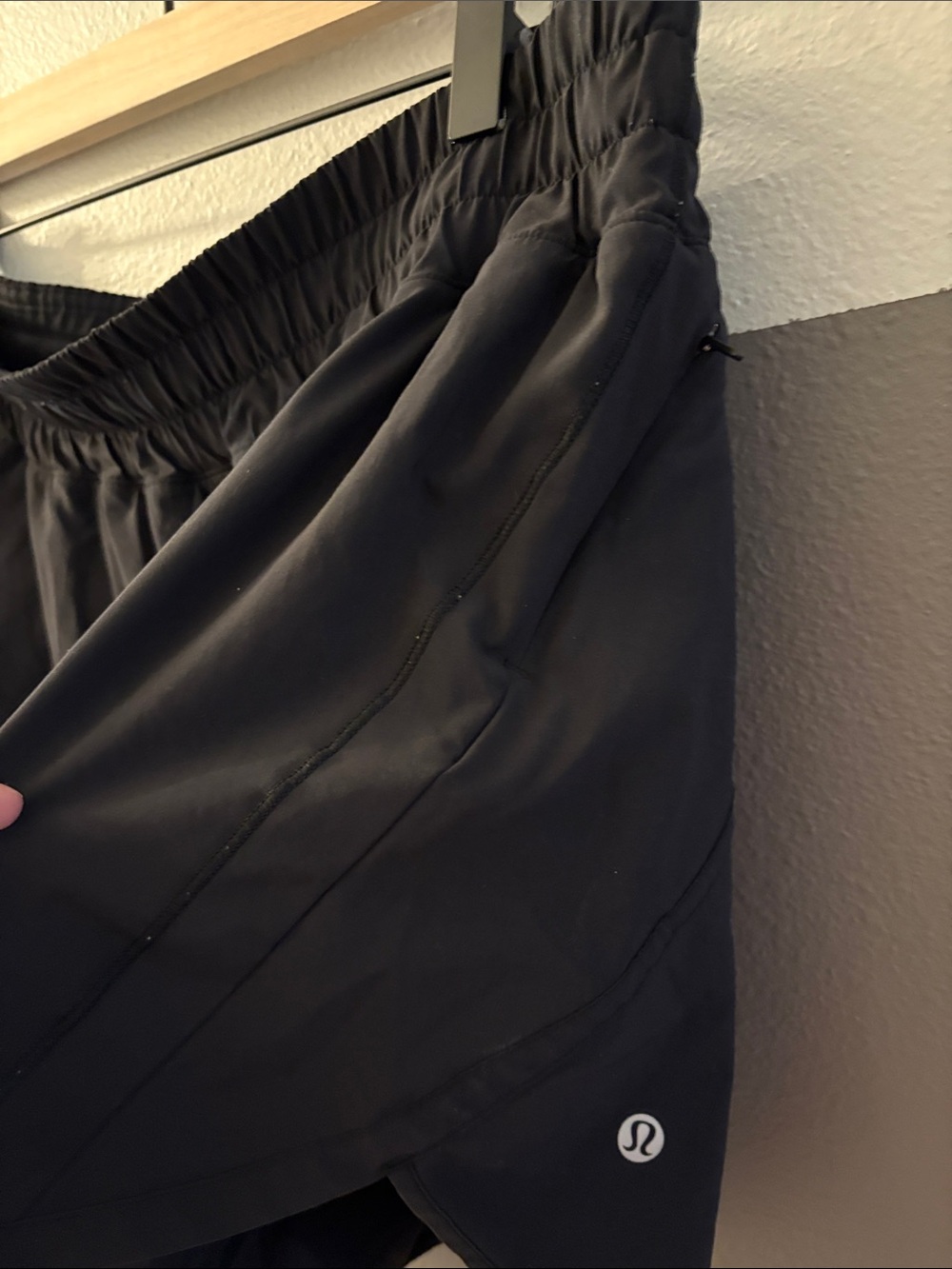 Lululemon size 16 Womens Black Athletic Shorts with Elastic Waistband - Picture 6 of 13